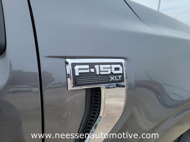 Vehicle image 9 of 38