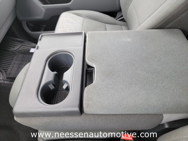 Vehicle image 29 of 38