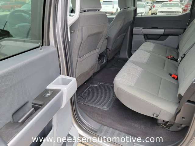 Vehicle image 14 of 38
