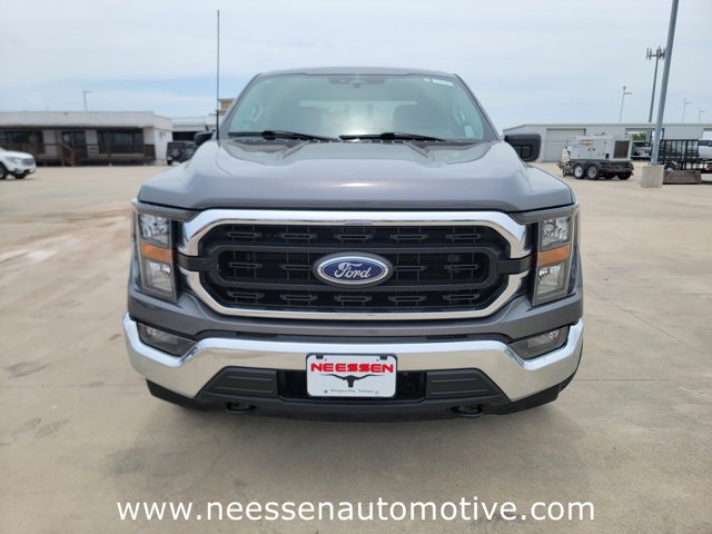 Vehicle image 2 of 38