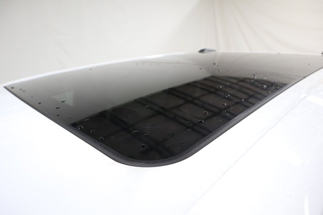 Vehicle image 26 of 34