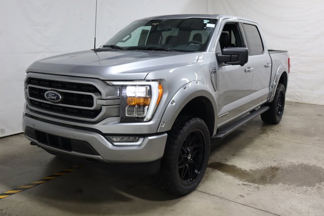 Vehicle image 2 of 34