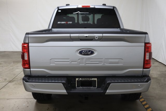 Vehicle image 5 of 34