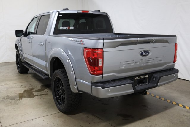 Vehicle image 4 of 34