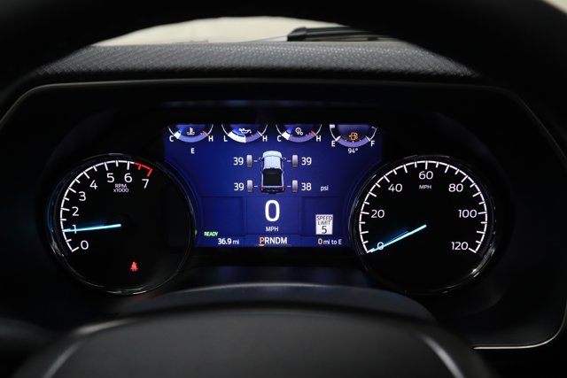 Vehicle image 19 of 34