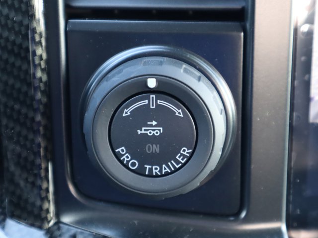 Vehicle image 23 of 39