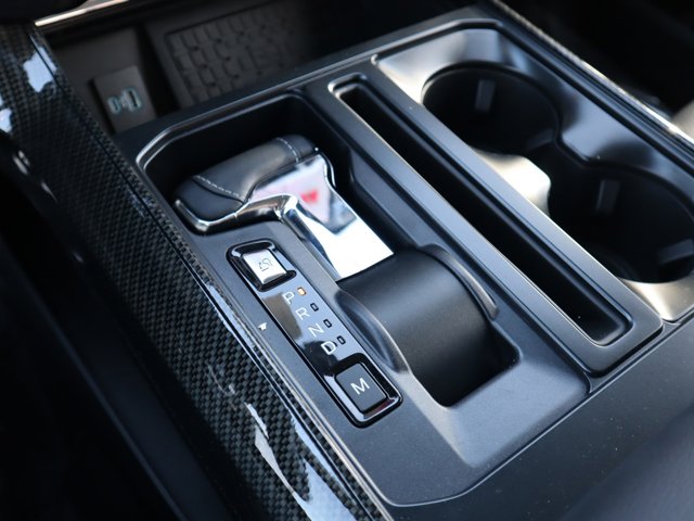 Vehicle image 32 of 39