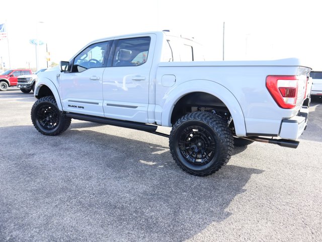 Vehicle image 8 of 39