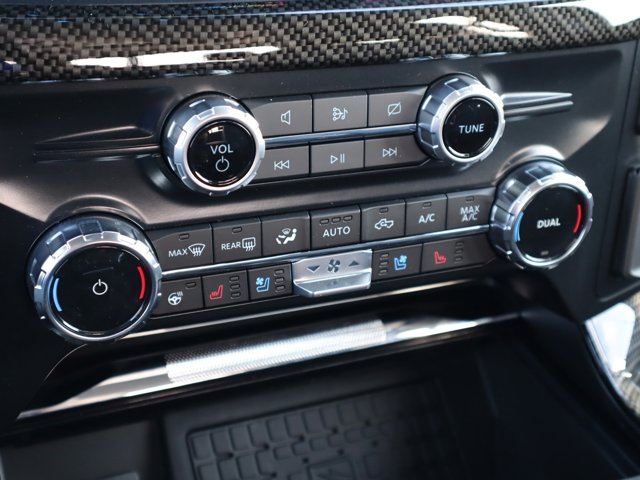 Vehicle image 28 of 39