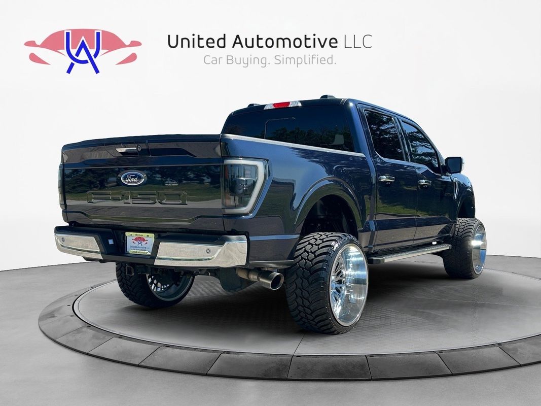 Vehicle image 5 of 40