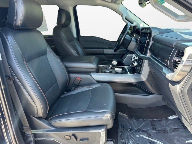 Vehicle image 12 of 40