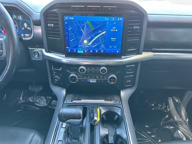 Vehicle image 18 of 40