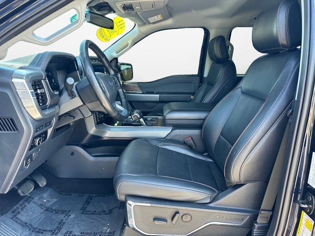 Vehicle image 9 of 40