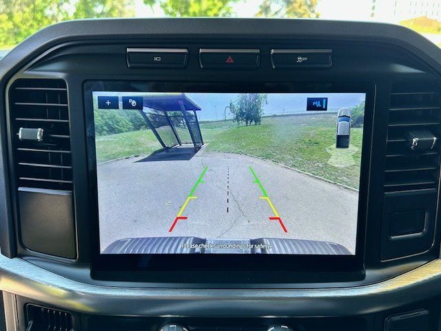 Vehicle image 20 of 40