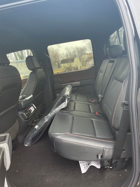 Vehicle image 16 of 36