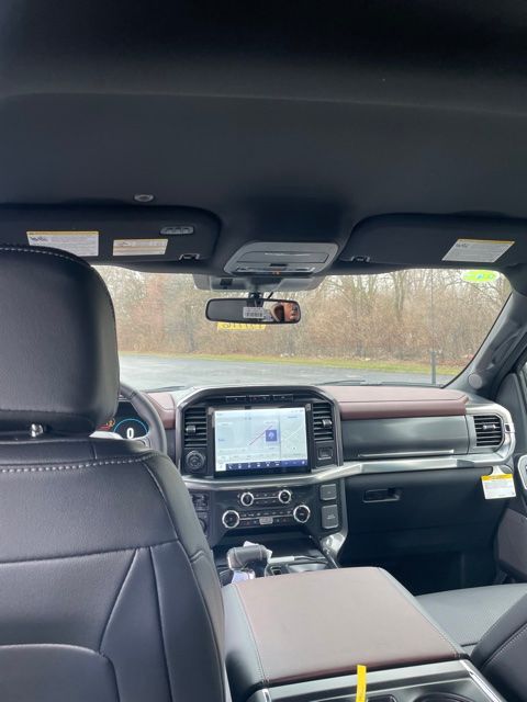 Vehicle image 35 of 36