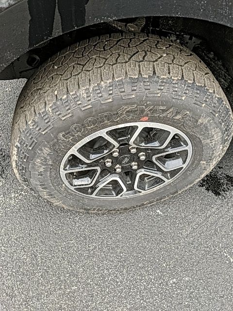 Vehicle image 9 of 36