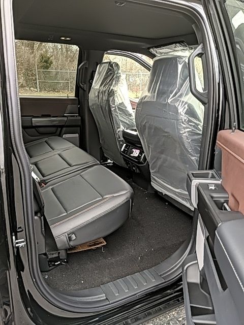 Vehicle image 19 of 36