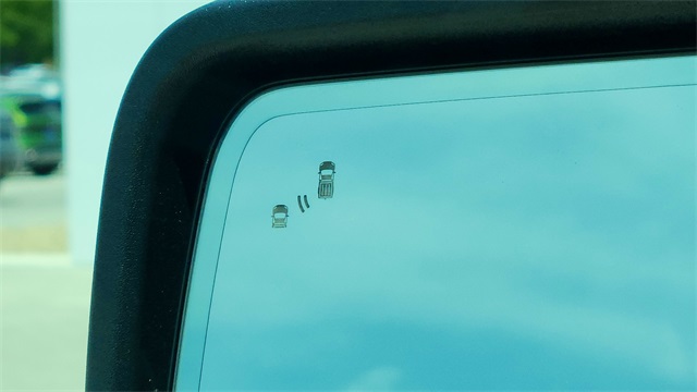 Vehicle image 11 of 35