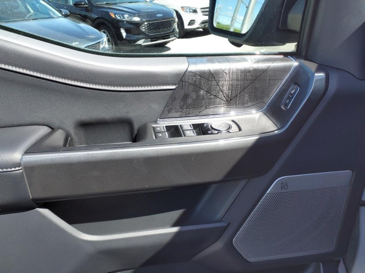 2023 Ford F-150 XLT Image 12 of 15