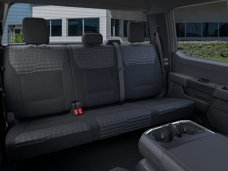 Vehicle image 13 of 22