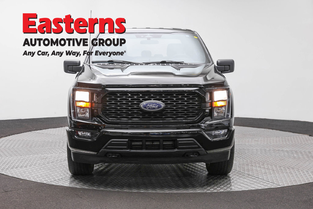 2023 Ford F-150 XL Image 3 of 38