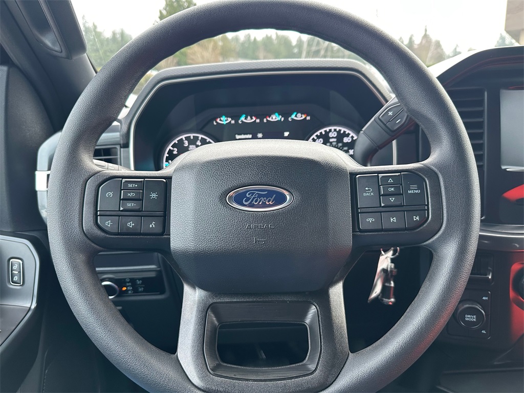 Vehicle image 22 of 30