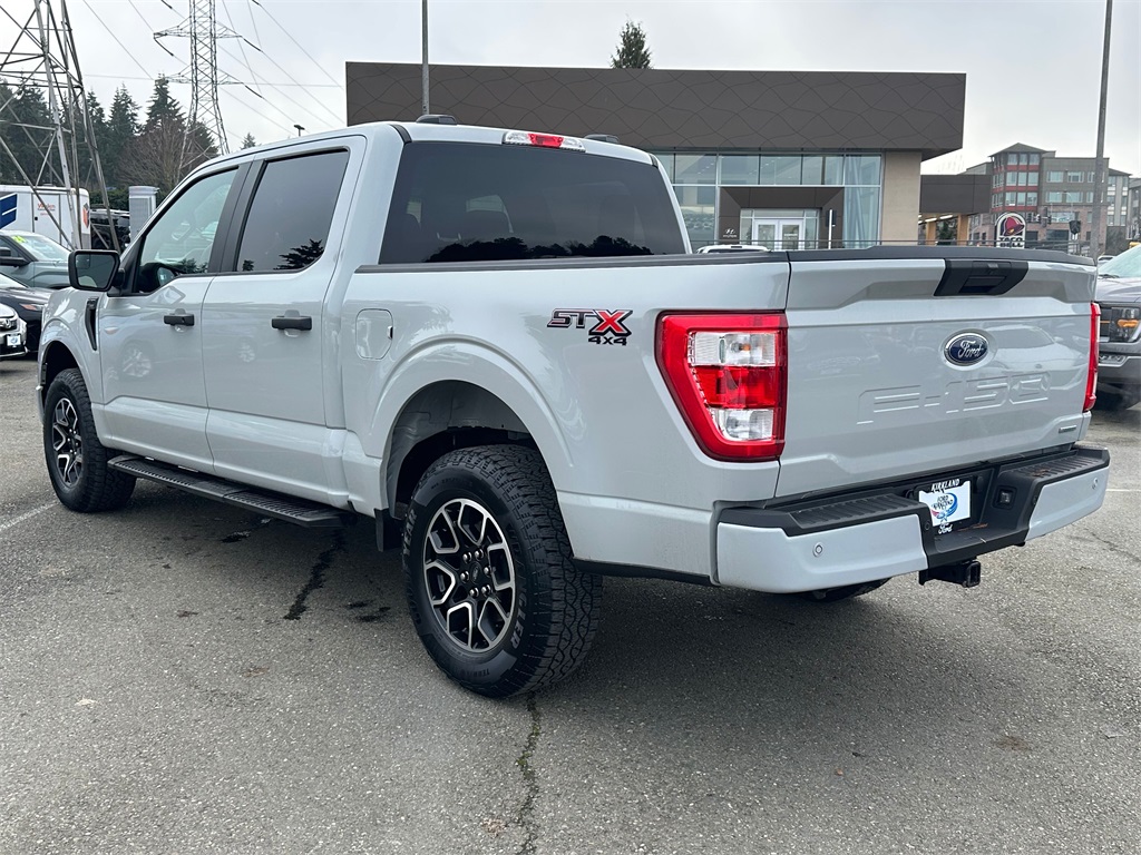 Vehicle image 7 of 30