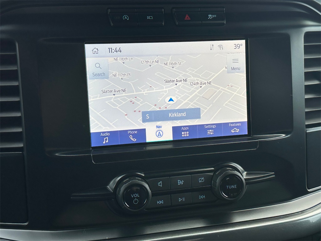 Vehicle image 25 of 30