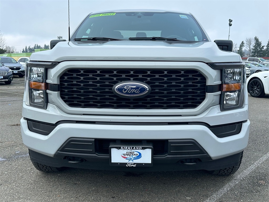 Vehicle image 2 of 30