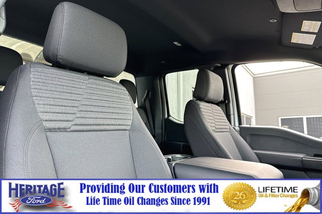 Vehicle image 13 of 22