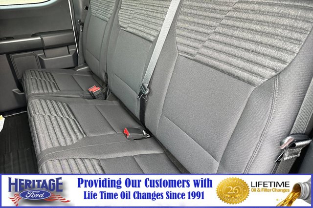 Vehicle image 9 of 22