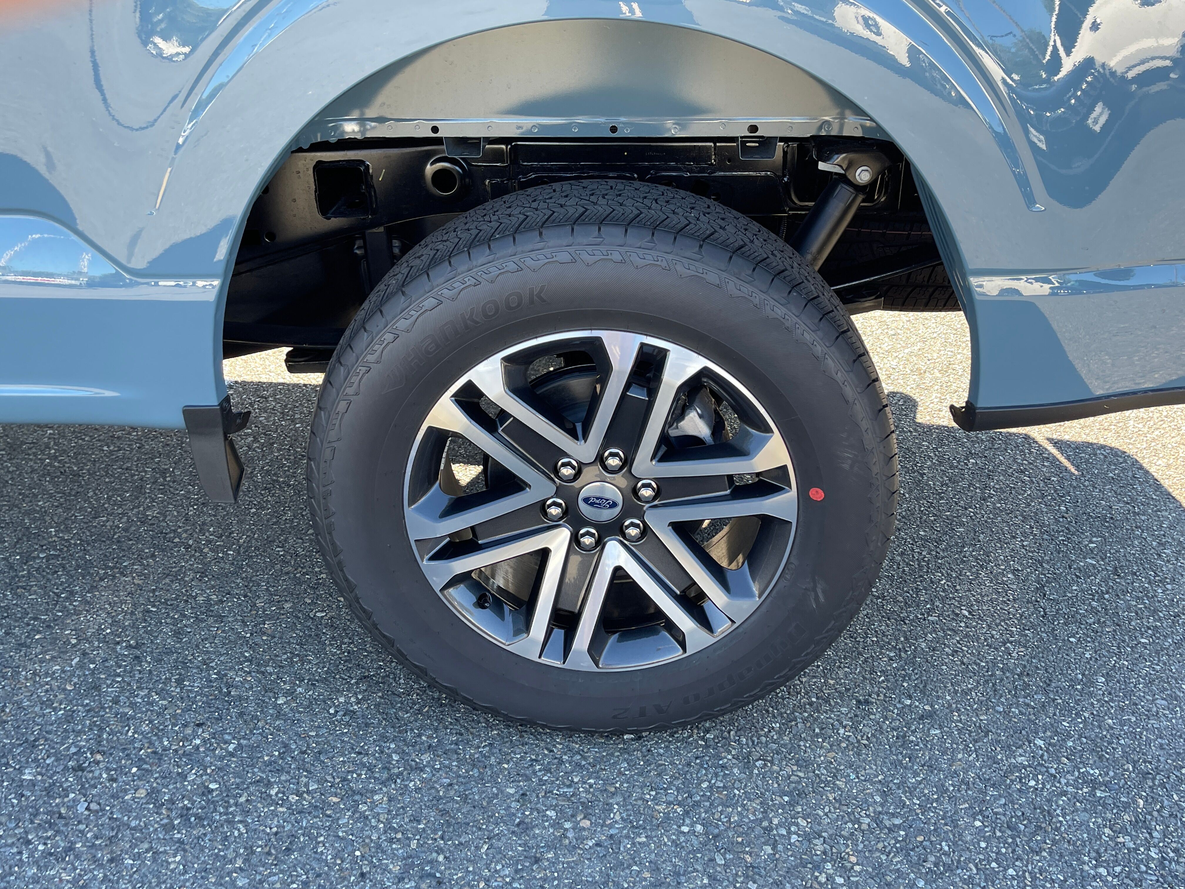 Vehicle image 9 of 10