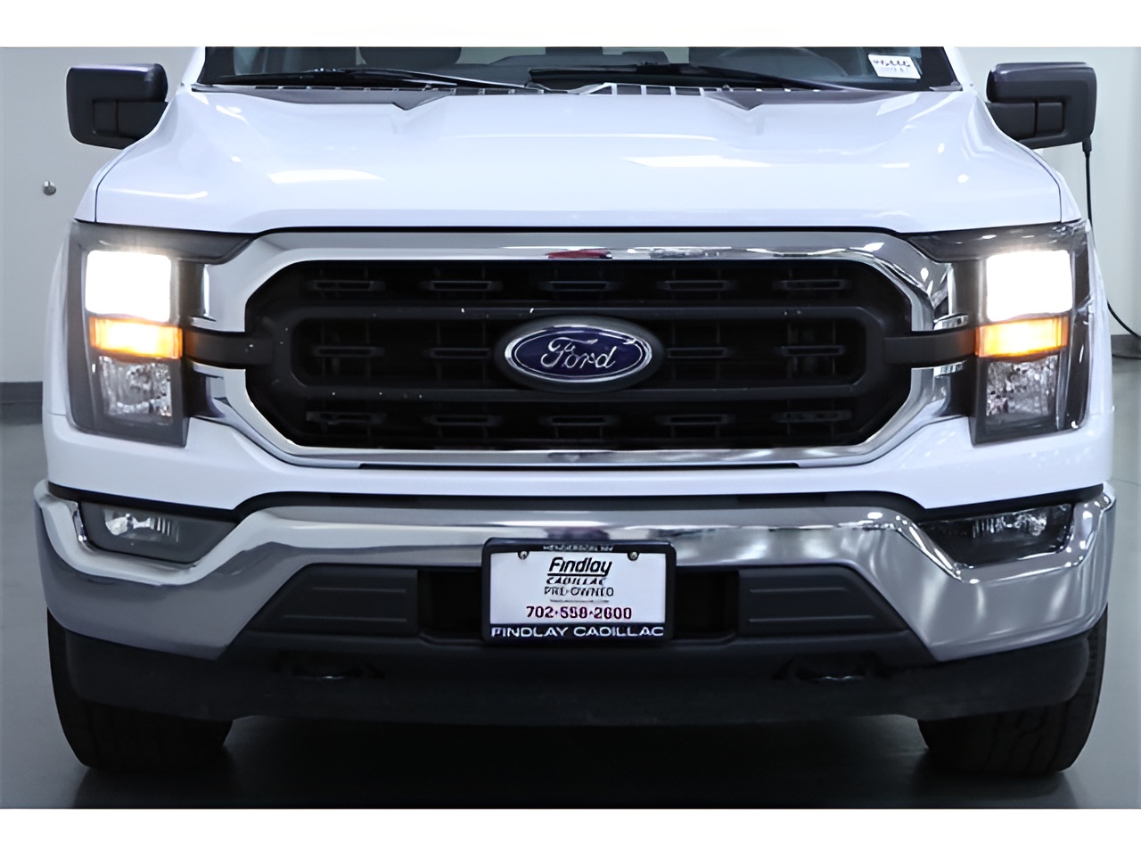 Vehicle image 32 of 39