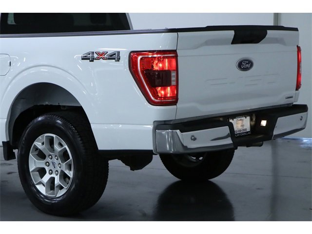 Vehicle image 12 of 39