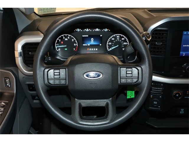 Vehicle image 15 of 39