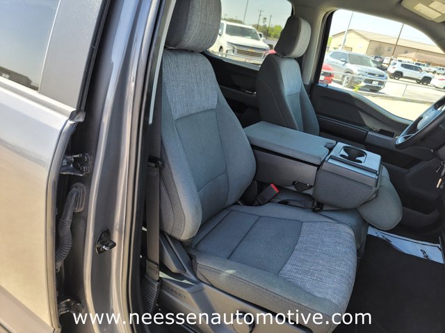 Vehicle image 13 of 41