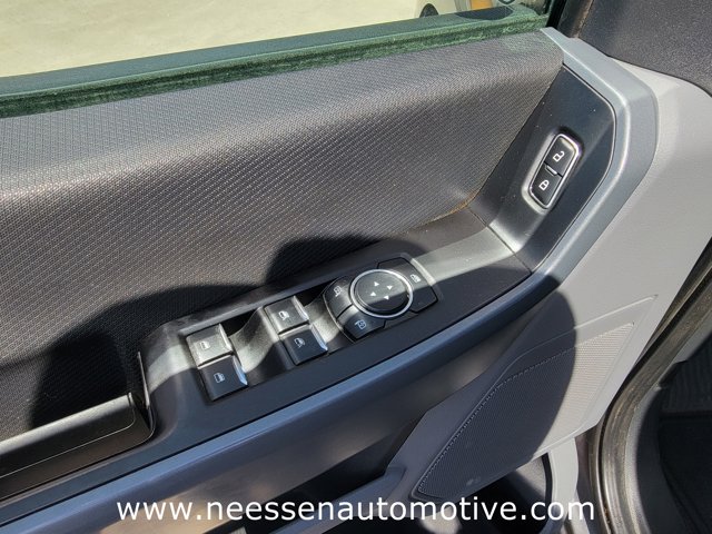 Vehicle image 19 of 41