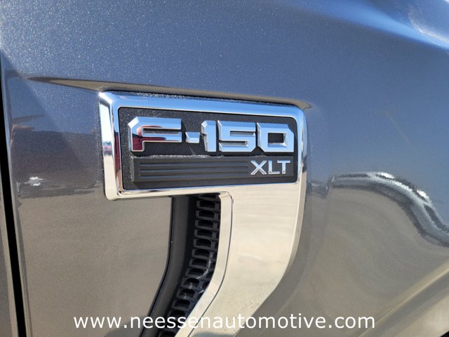 Vehicle image 10 of 41