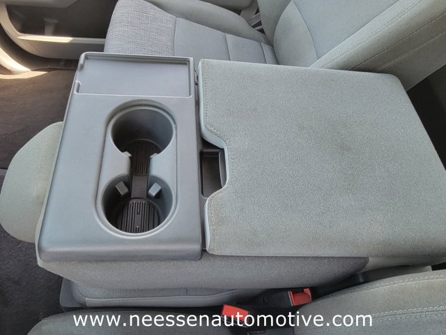 Vehicle image 32 of 41