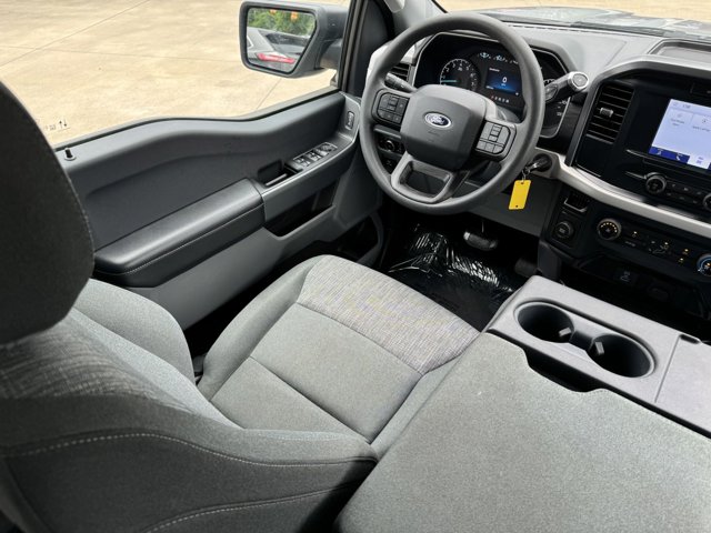 Vehicle image 10 of 78