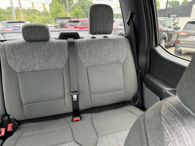 Vehicle image 32 of 78