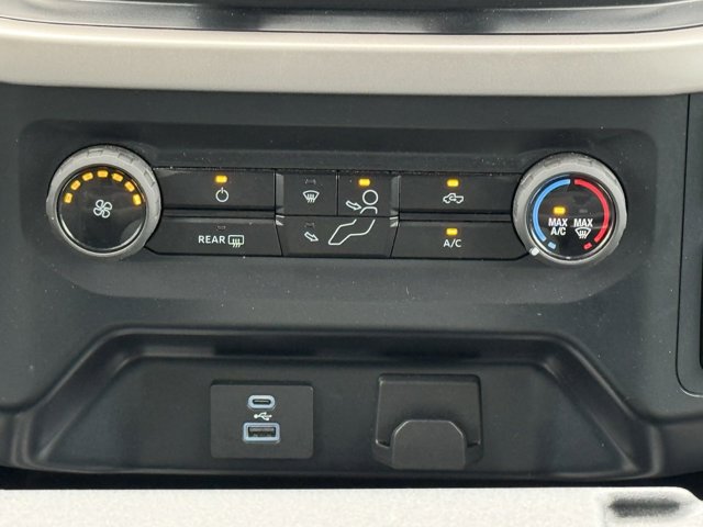 Vehicle image 68 of 78