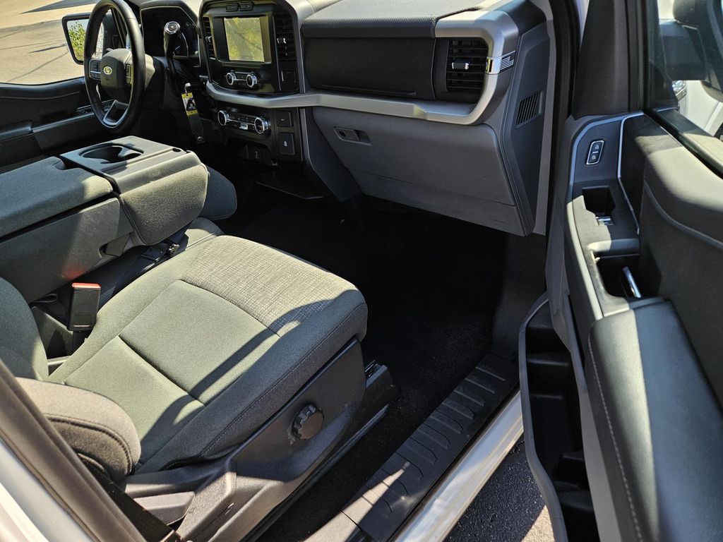 2023 Ford F-150 XLT Image 12 of 31
