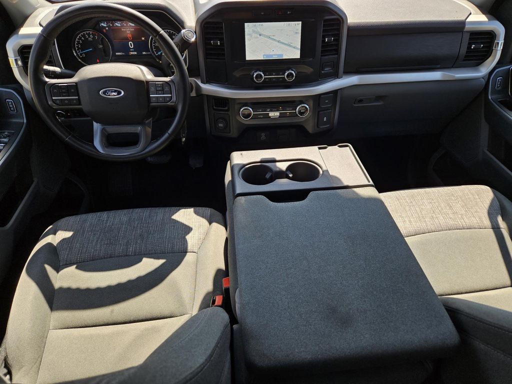 2023 Ford F-150 XLT Image 10 of 31