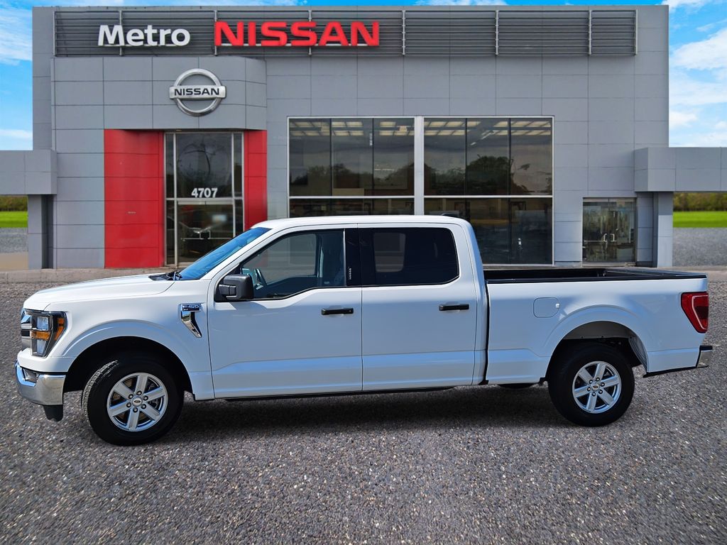 2023 Ford F-150 XLT Image 5 of 31