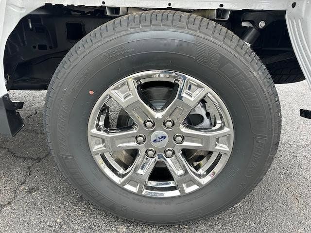 Vehicle image 13 of 13