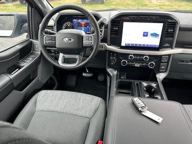 Vehicle image 12 of 13