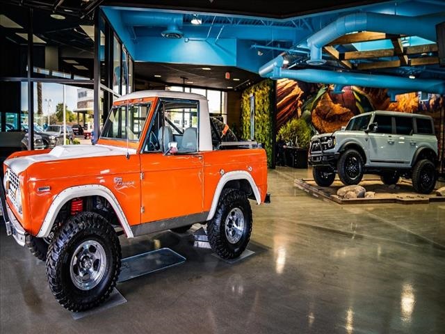 Vehicle image 20 of 30