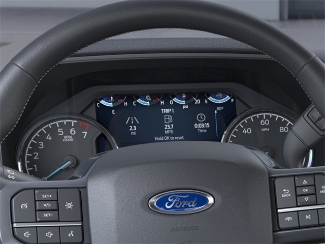 Vehicle image 13 of 22